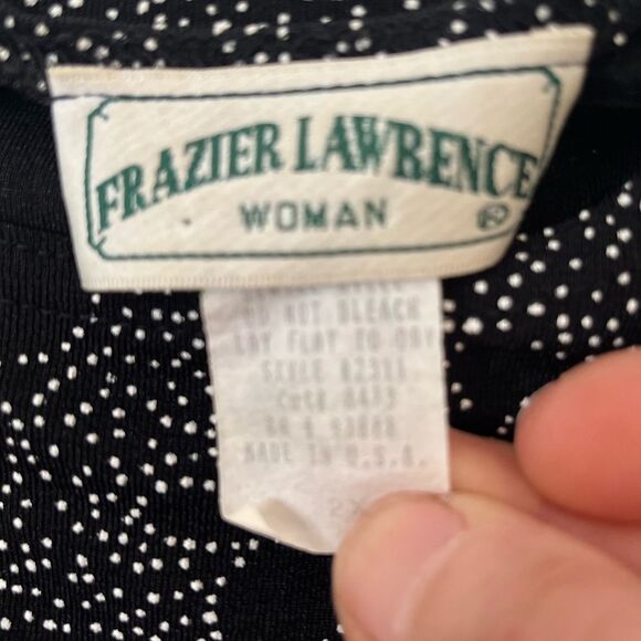Frazier Lawrence black/white textured dots short sleeved beautiful blouse, XL - Picture 2 of 6